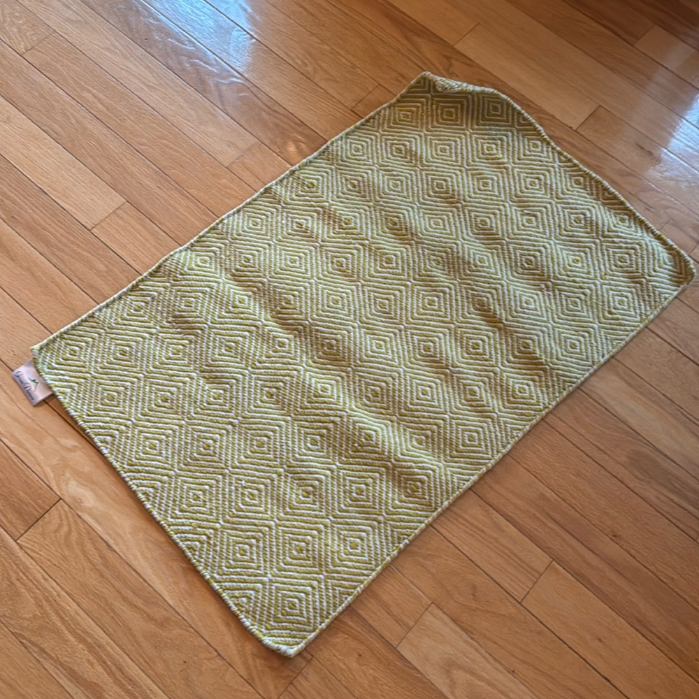 Area rug